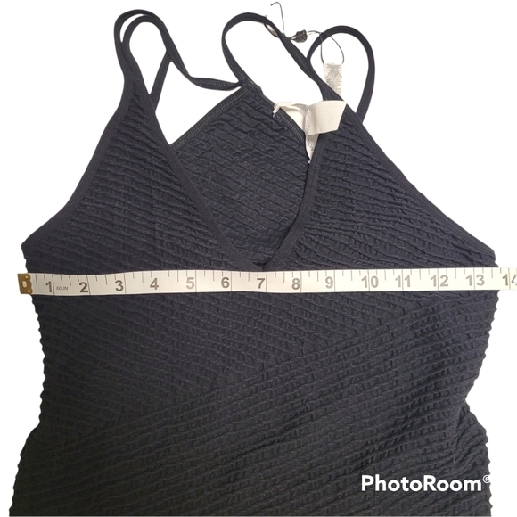 BCBGeneration Black Textured Strappy Back Bodycon V-neck Dress Size M/L - Picture 10 of 12